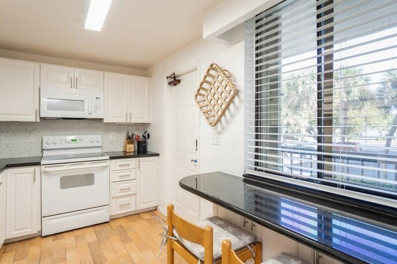 1605 S Us Hwy 1 #M1-202 Jupiter, FL 33477