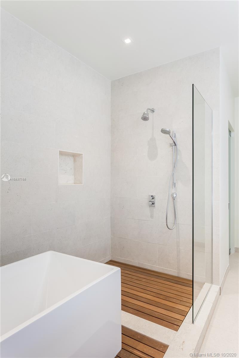 3581 E Glencoe #203 Miami, FL 33133