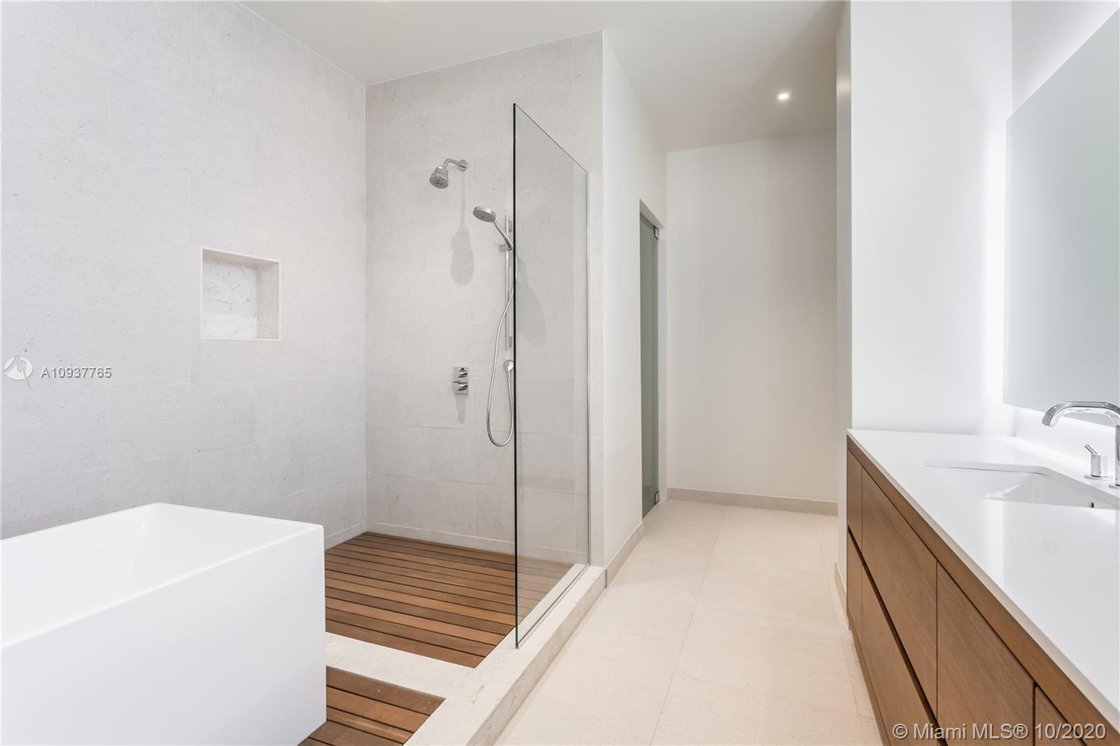 3581 E Glencoe #203 Miami, FL 33133