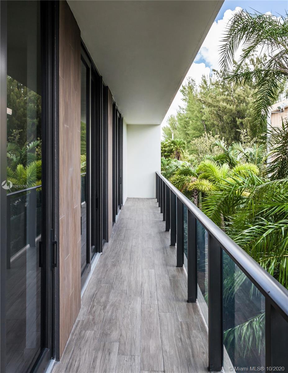 3581 E Glencoe #203 Miami, FL 33133