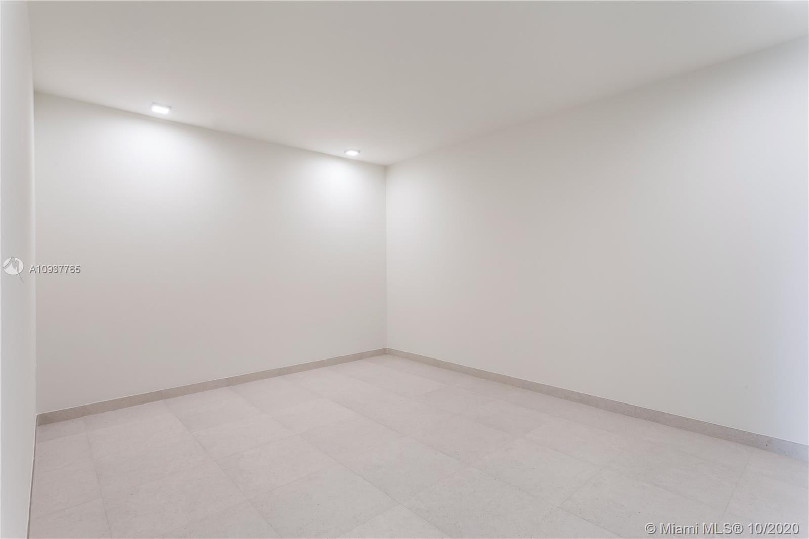 3581 E Glencoe #203 Miami, FL 33133