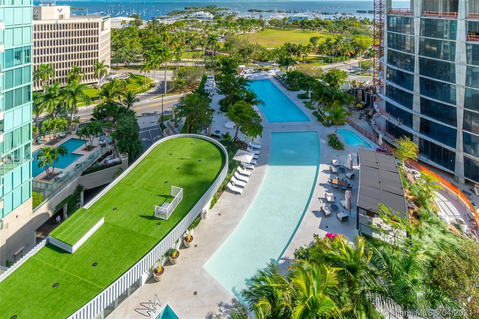 2821 S Bayshore Dr #11D Miami, FL 33133