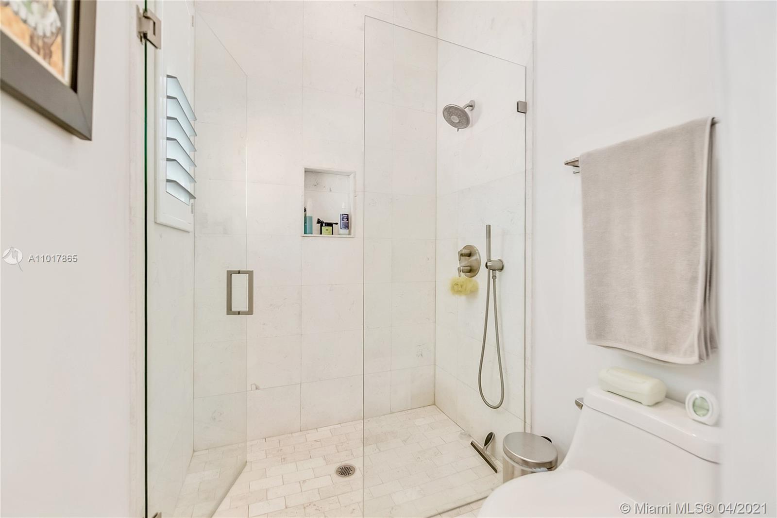 3404 Ponce de Leon Blvd #3404 Coral Gables, FL 33134