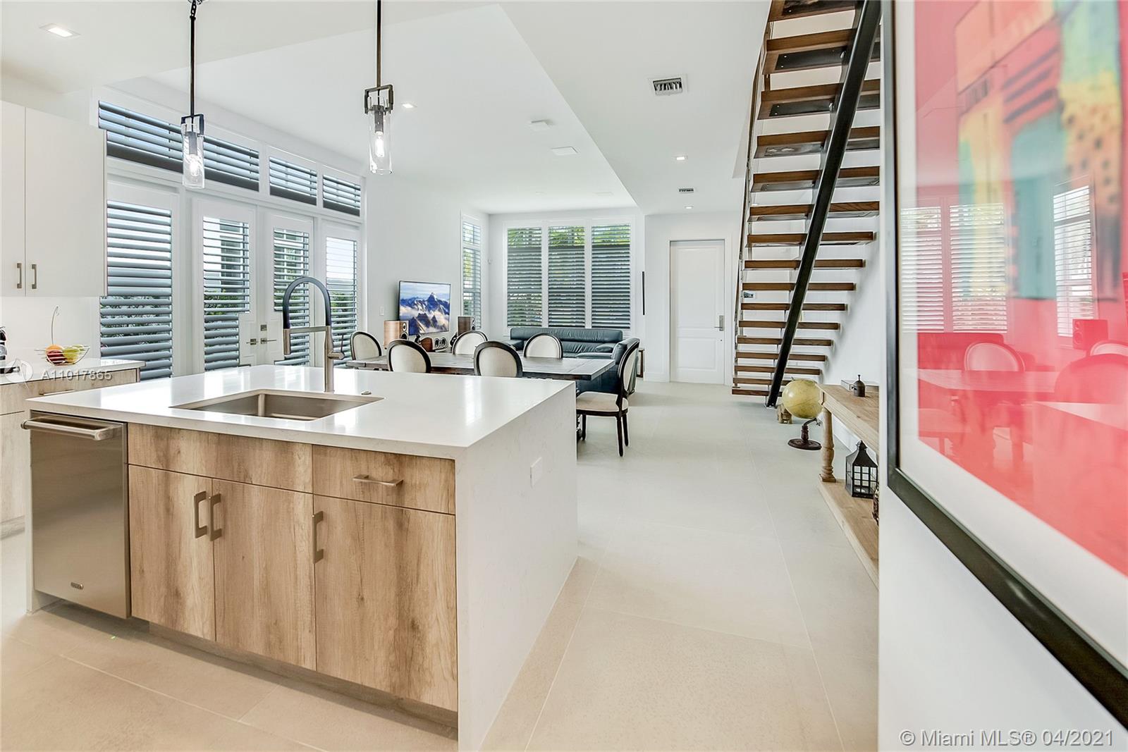 3404 Ponce de Leon Blvd #3404 Coral Gables, FL 33134