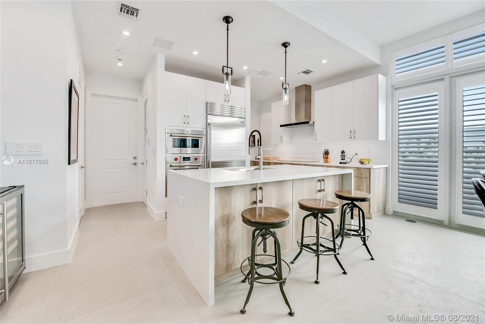 3404 Ponce de Leon Blvd #3404 Coral Gables, FL 33134