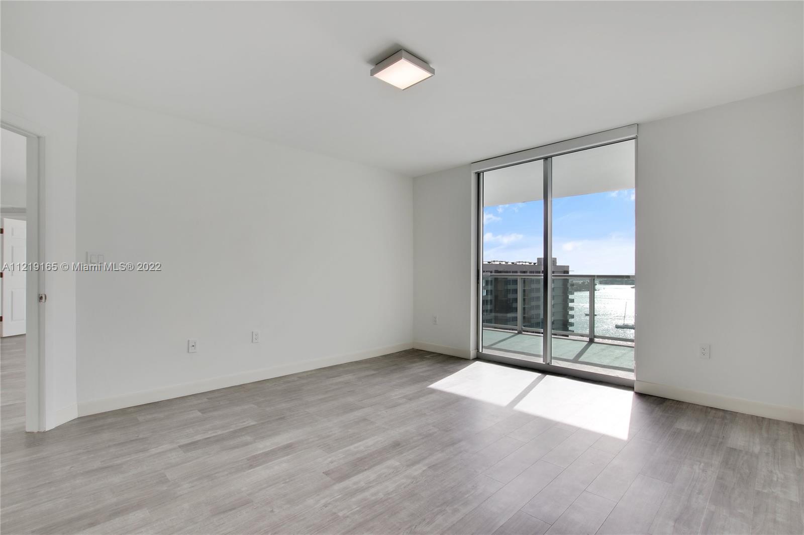 image Flamingo South Beach17