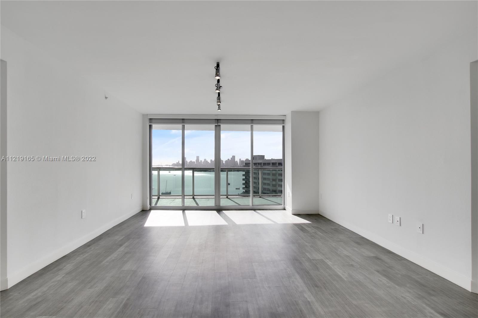 image Flamingo South Beach2