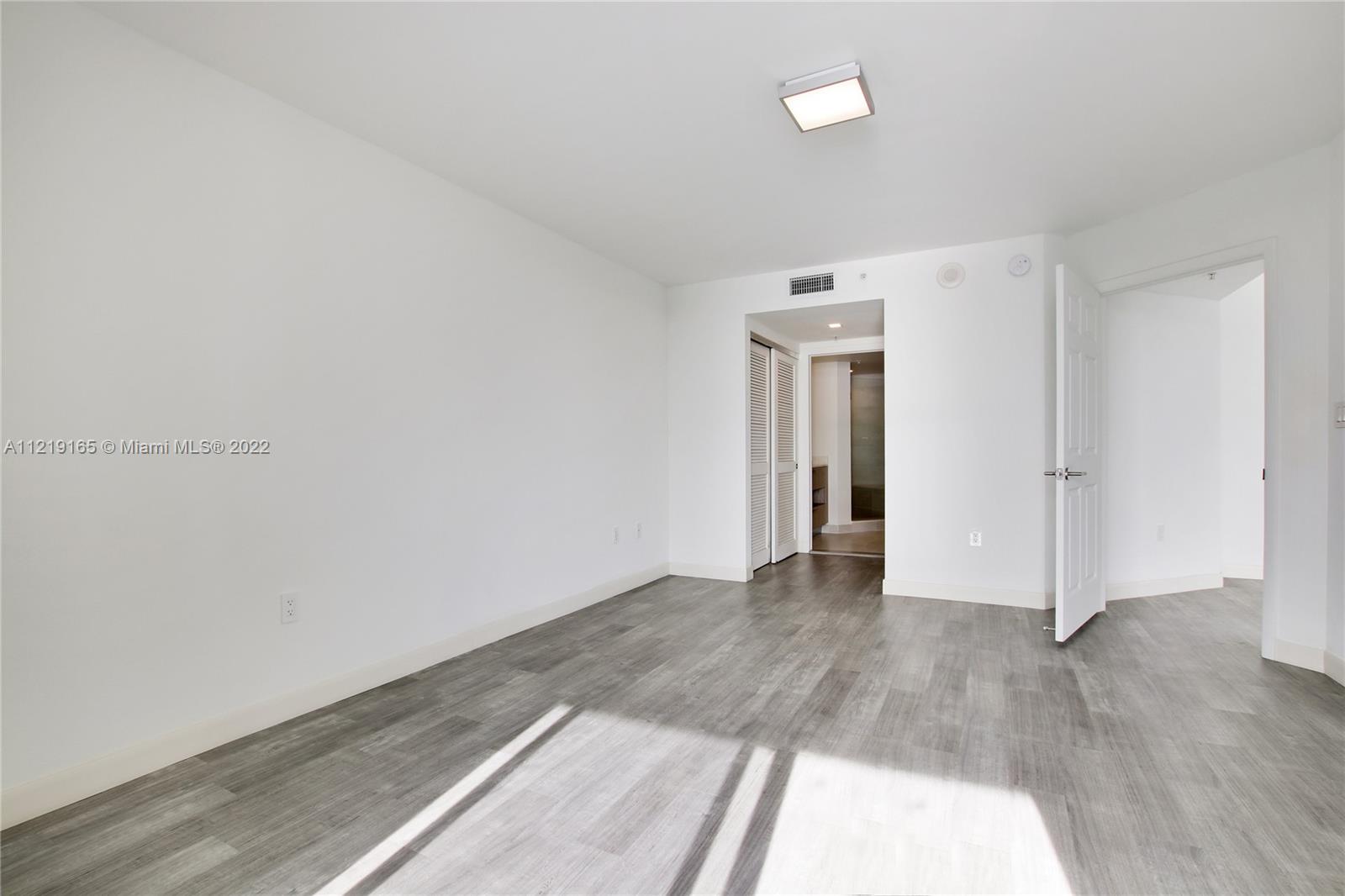 image Flamingo South Beach31