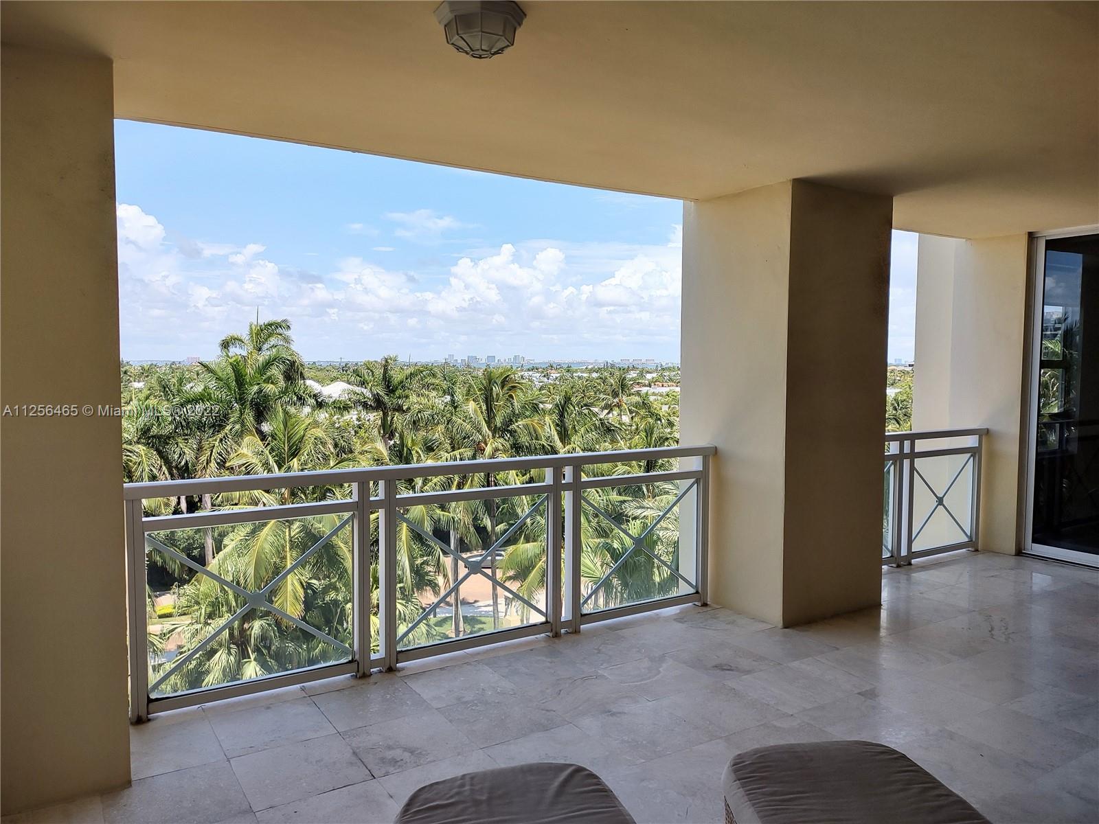 image Grand Bay Residences12