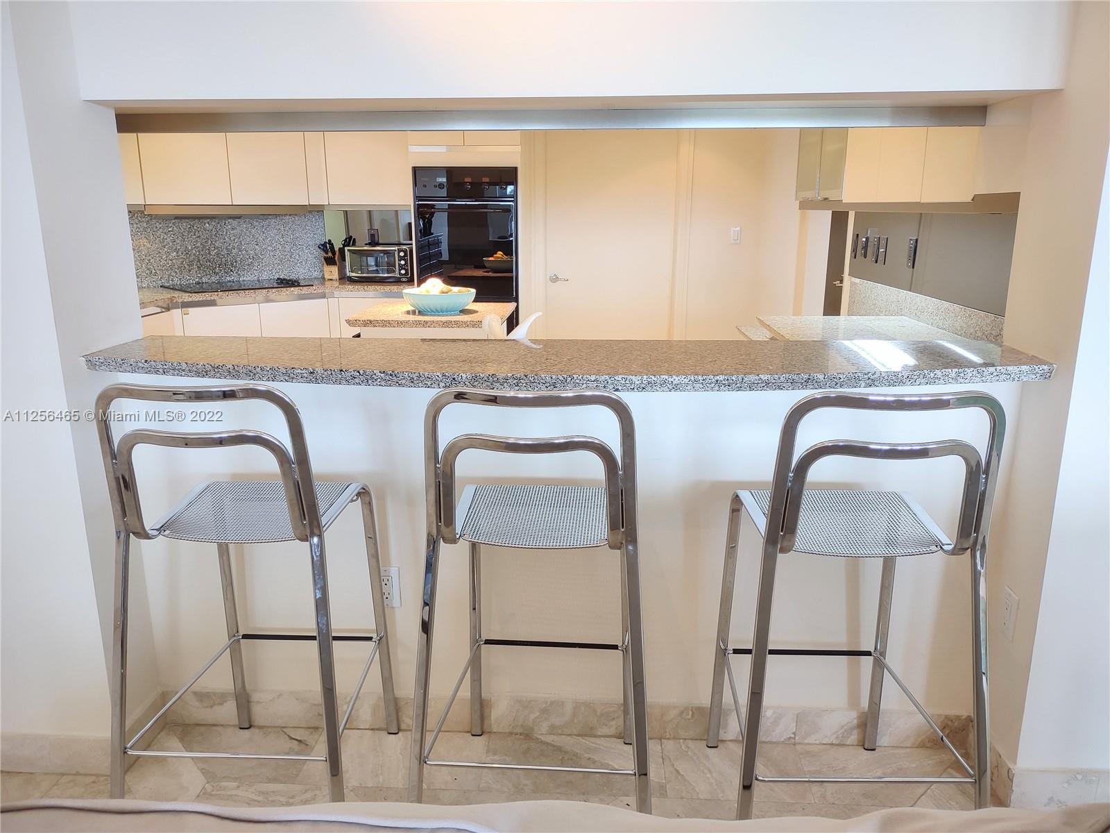 image Grand Bay Residences17