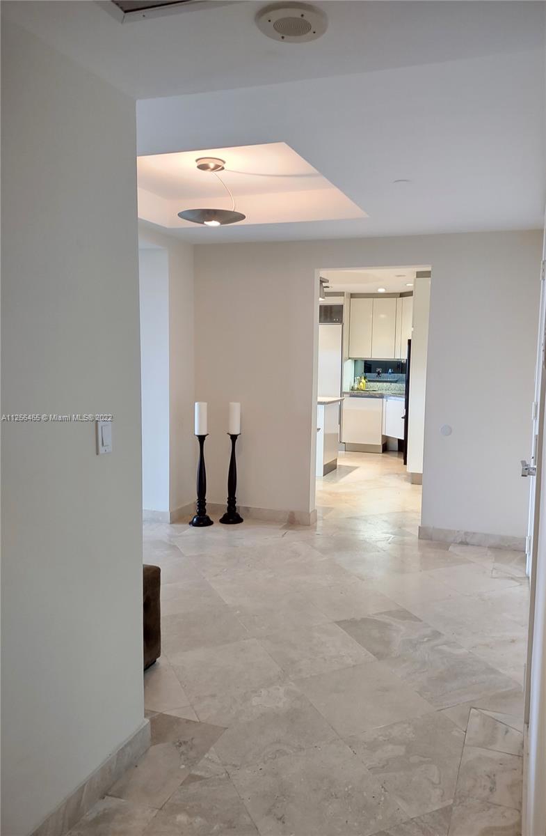 image Grand Bay Residences23