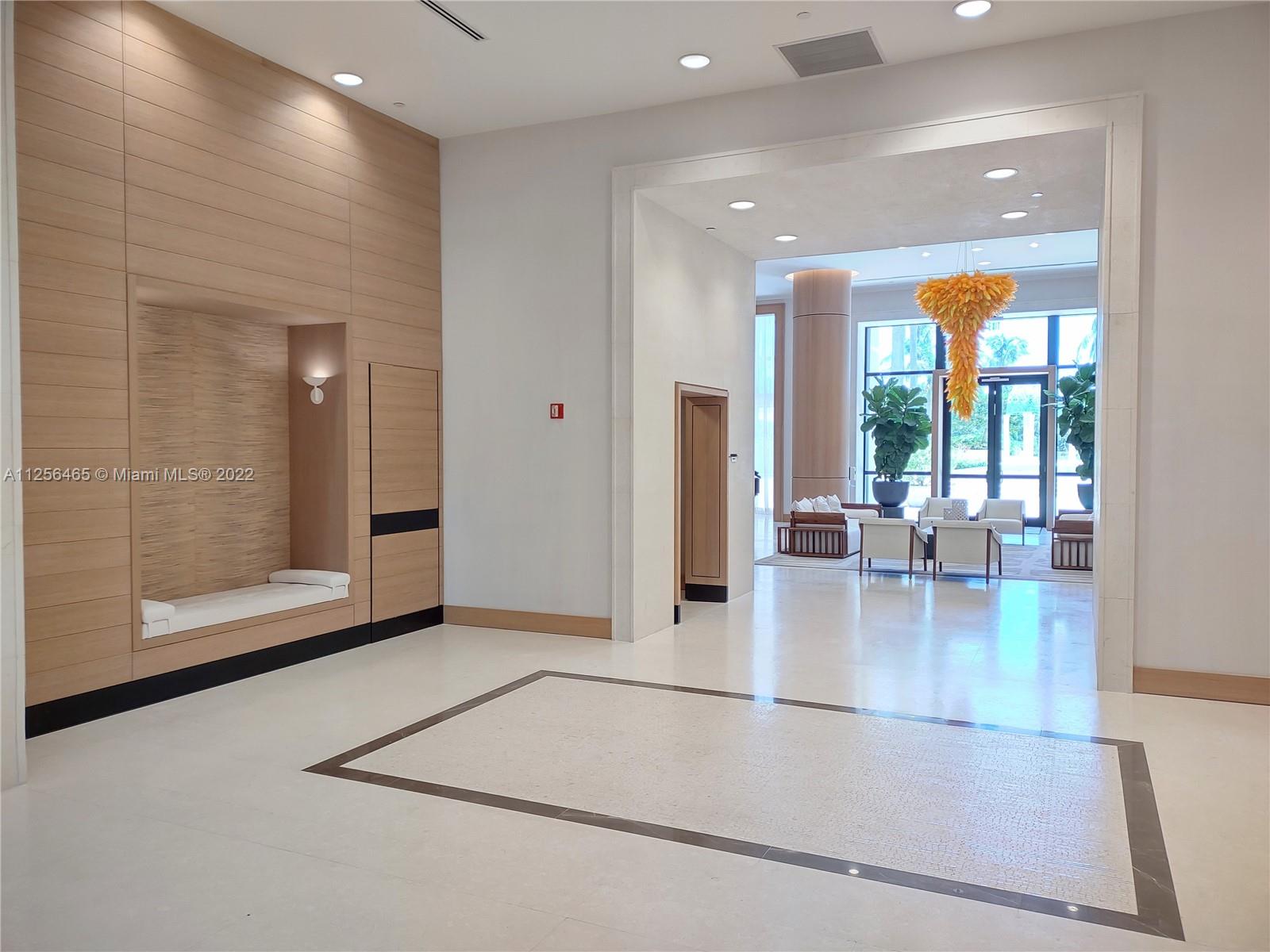 image Grand Bay Residences39