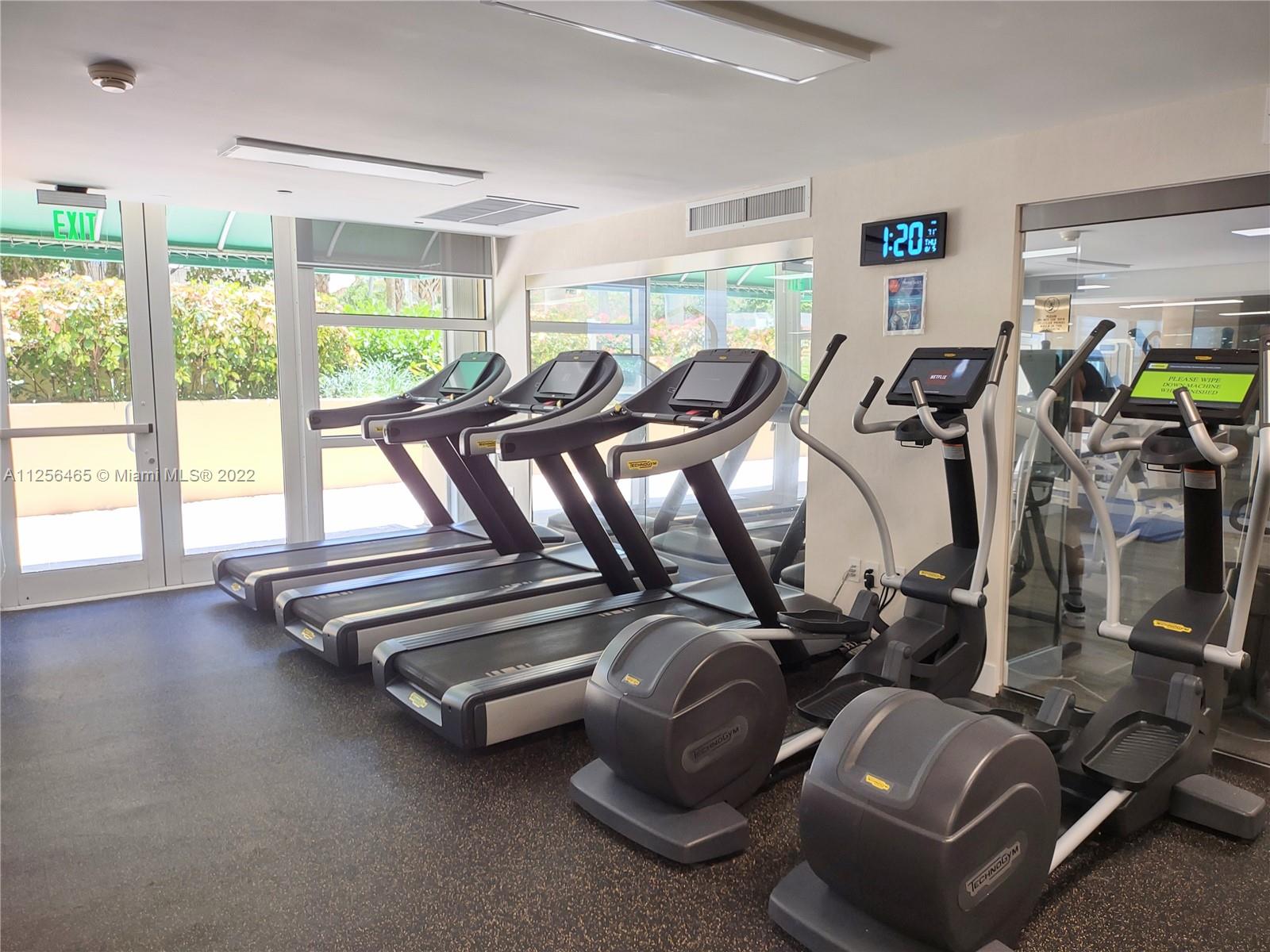 image Grand Bay Residences42