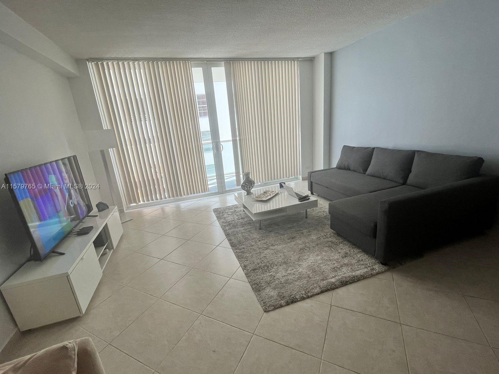 Casa de Condomínio
