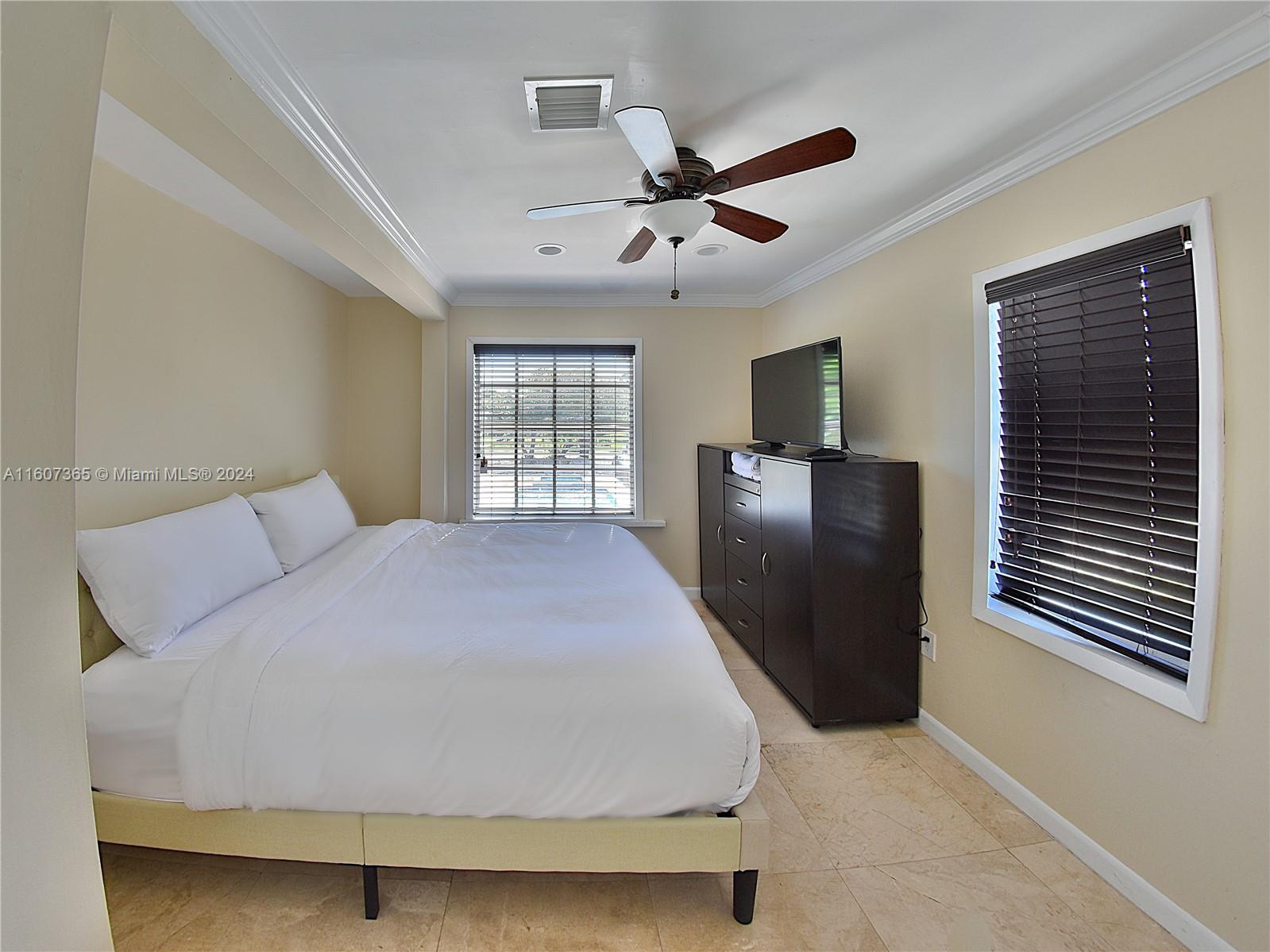 Undisclosed Address Hollywood, FL 33020