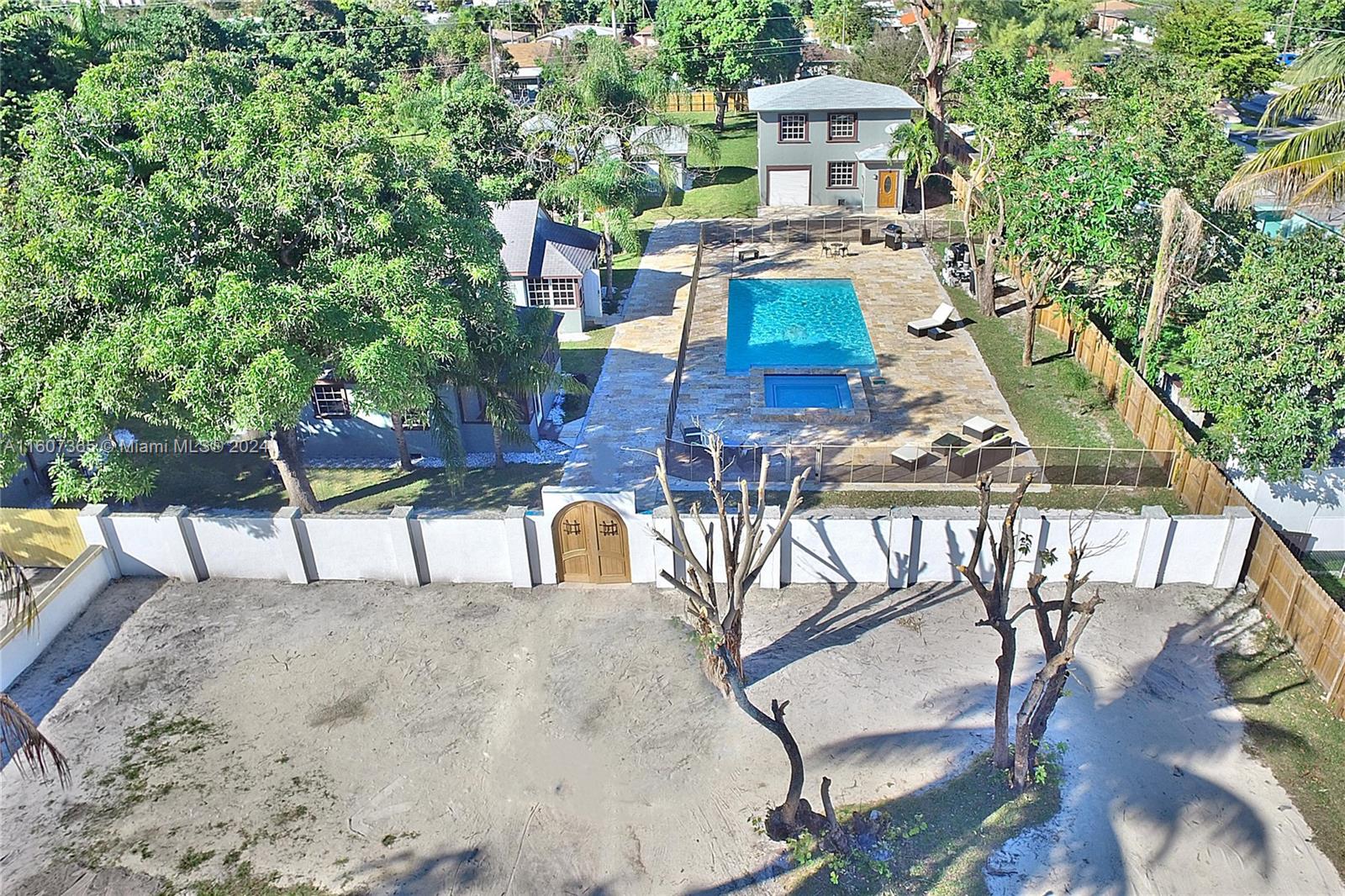 Undisclosed Address Hollywood, FL 33020