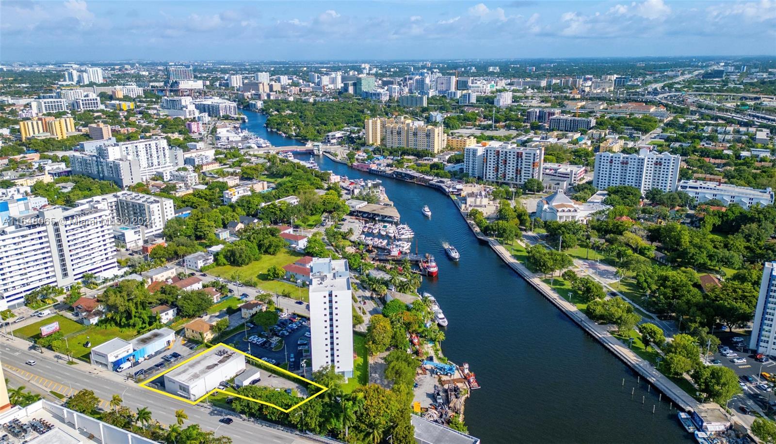 26 SW South Riv Dr Miami, FL 33128