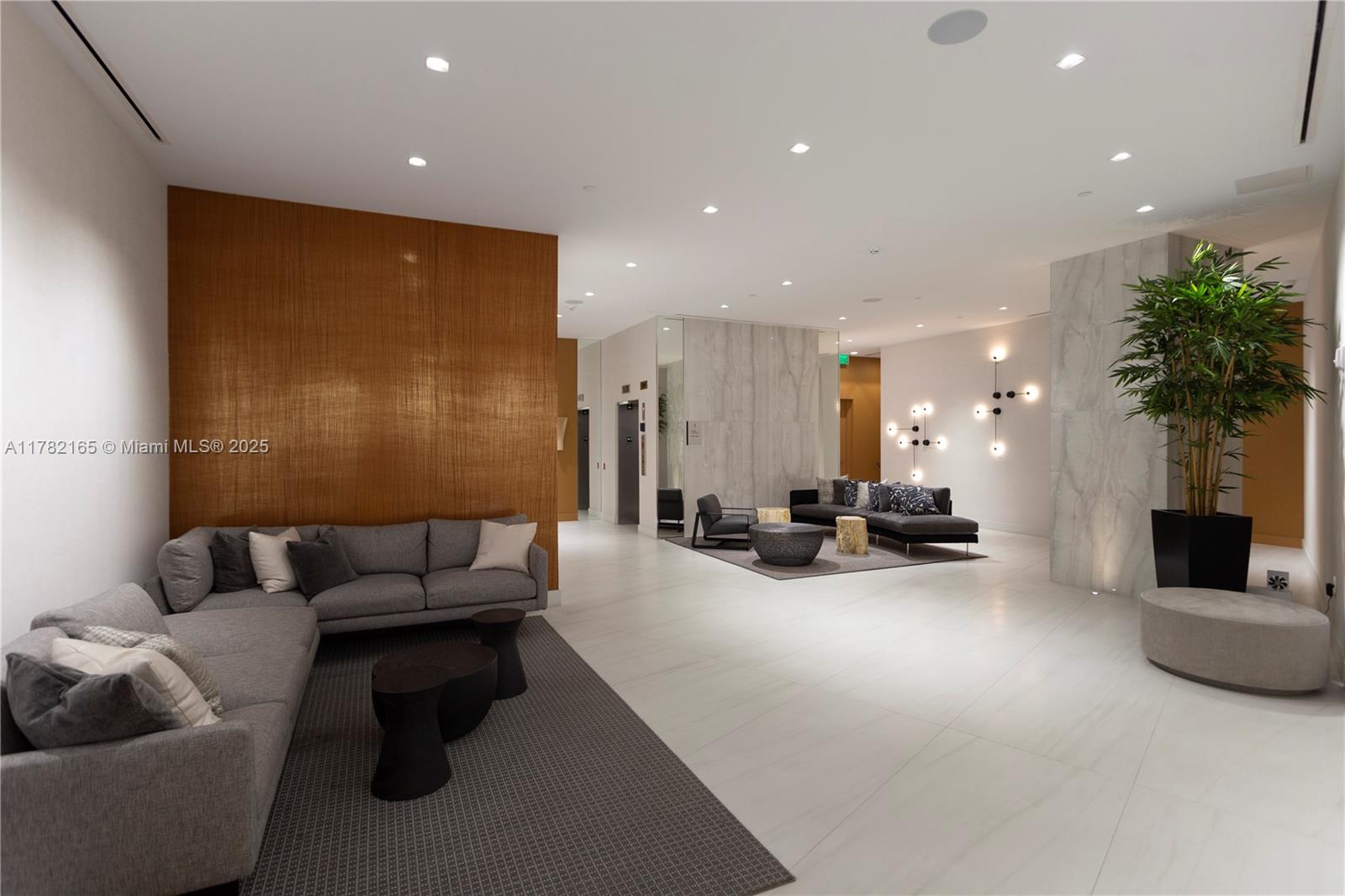 image Aurora Sunny Isles33