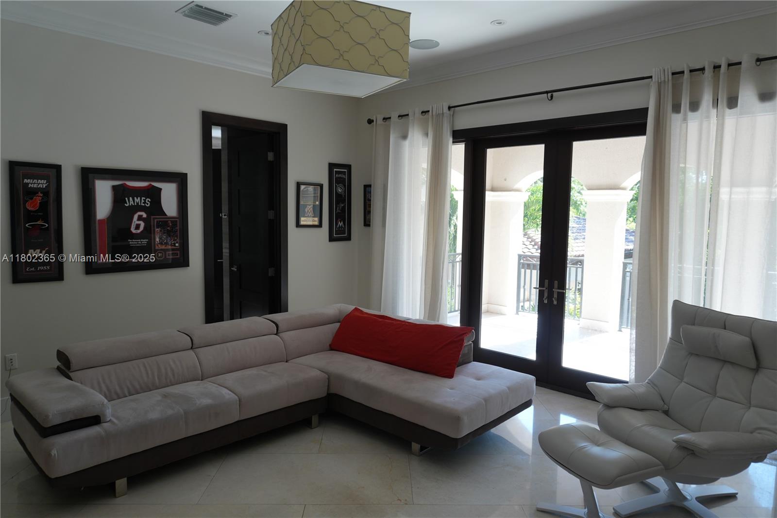 7740 SW 79th Ct Miami, FL 33143