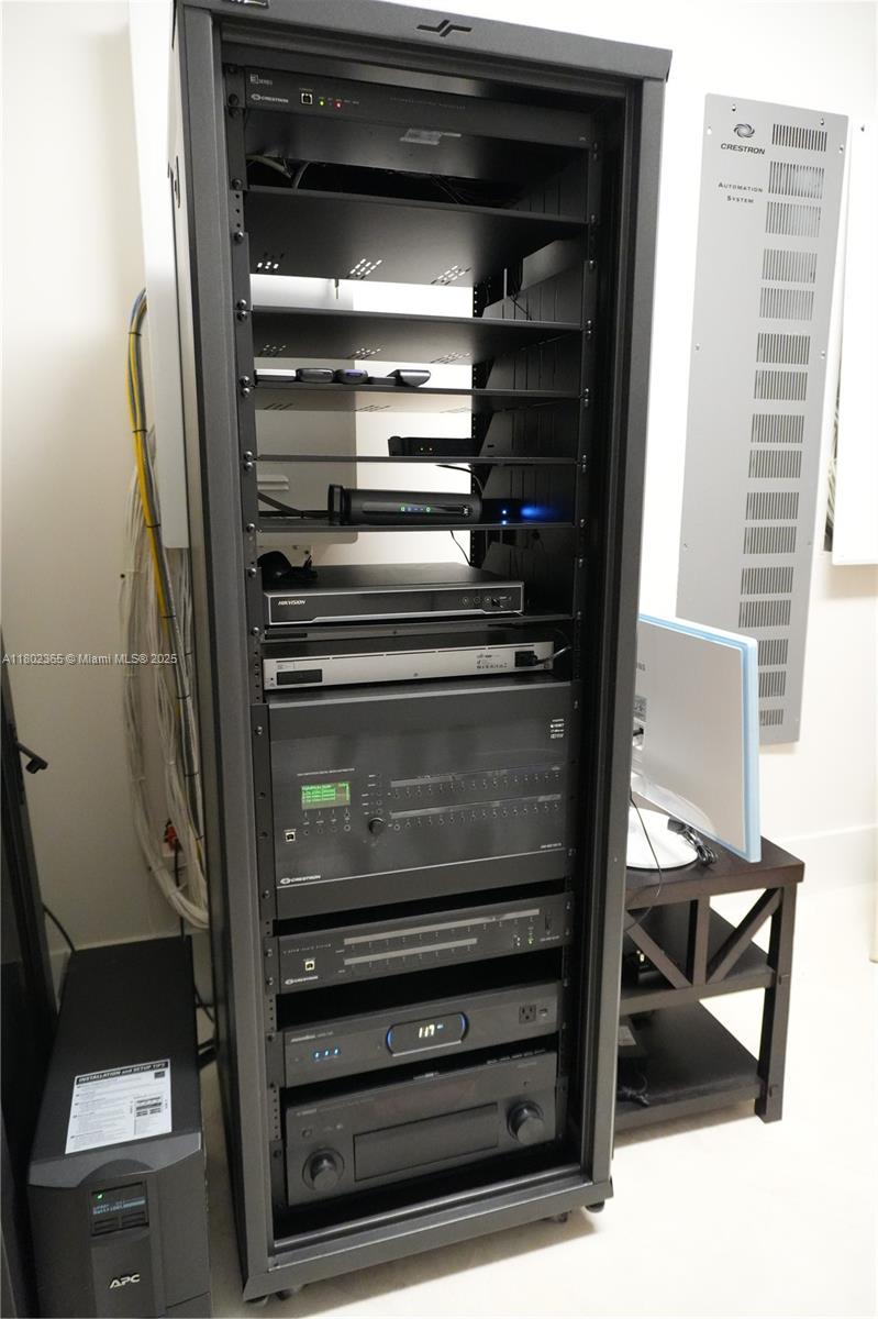 7740 SW 79th Ct Miami, FL 33143