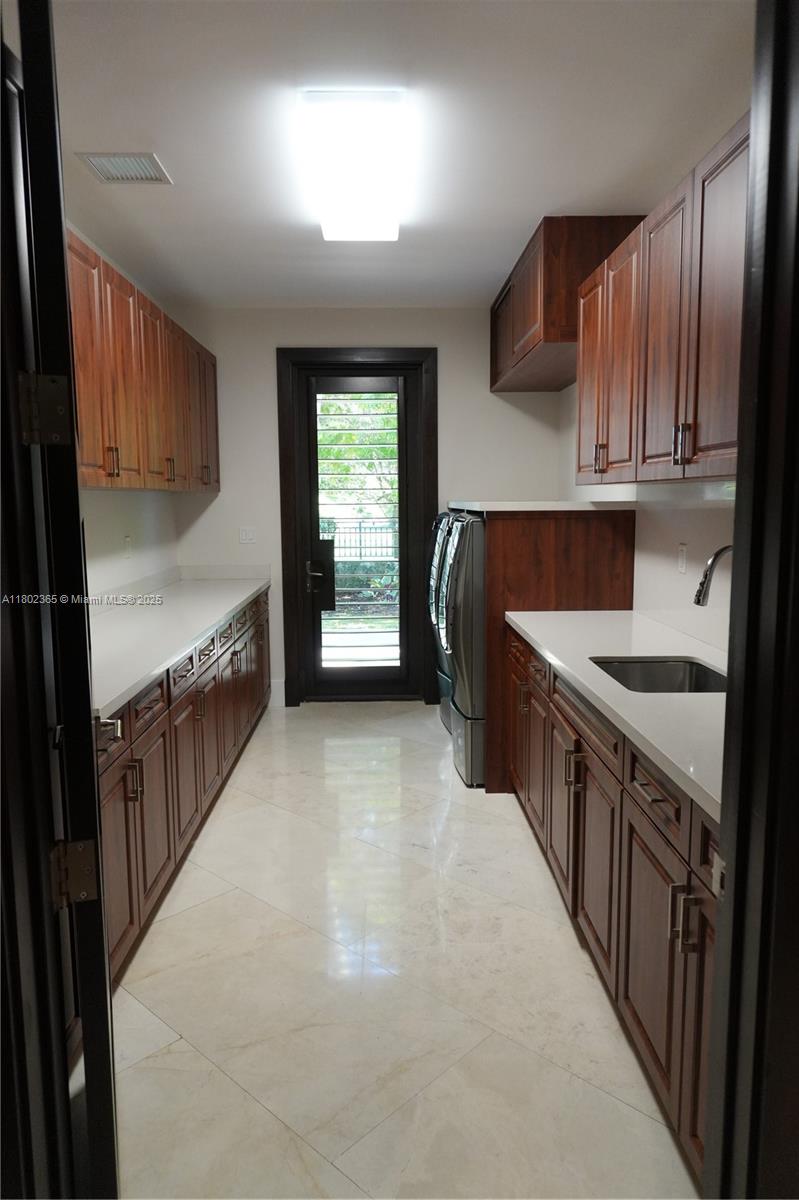 7740 SW 79th Ct Miami, FL 33143