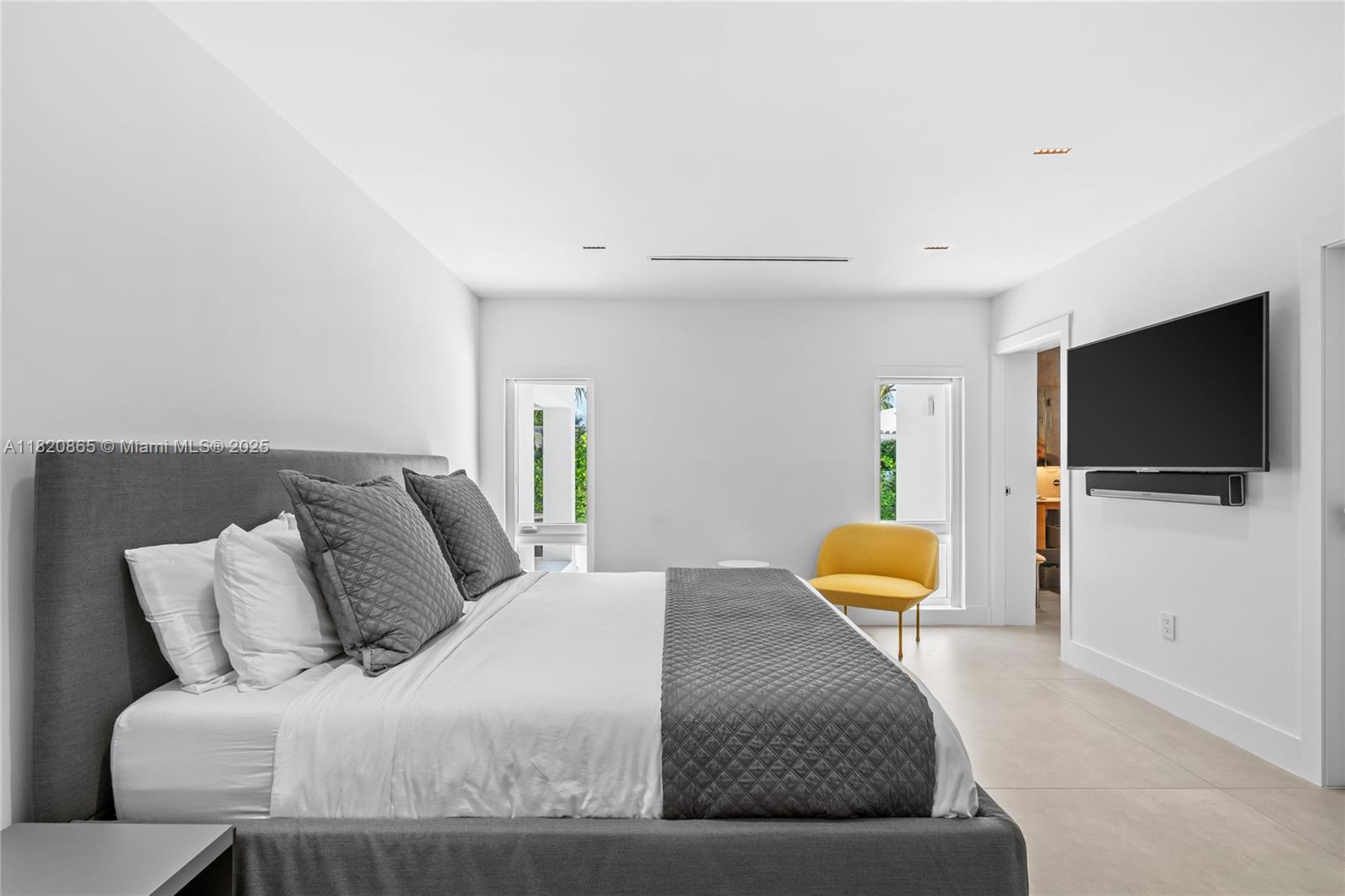 9033 Emerson Ave Surfside, FL 33154