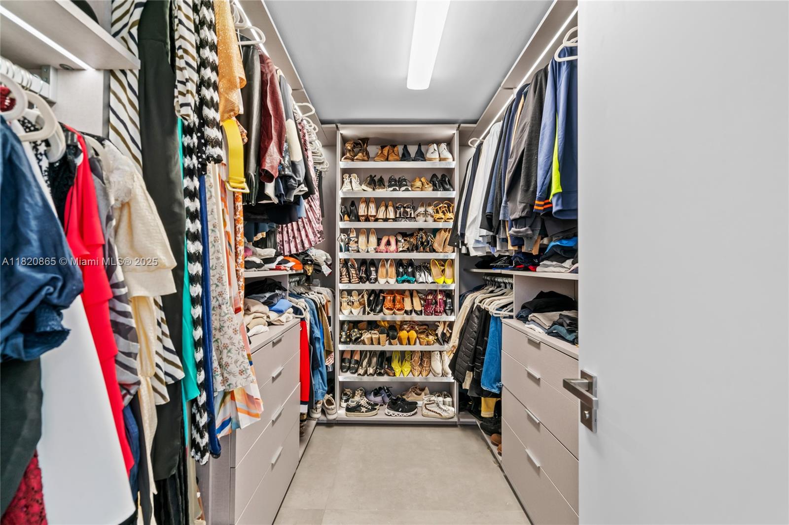 9033 Emerson Ave Surfside, FL 33154