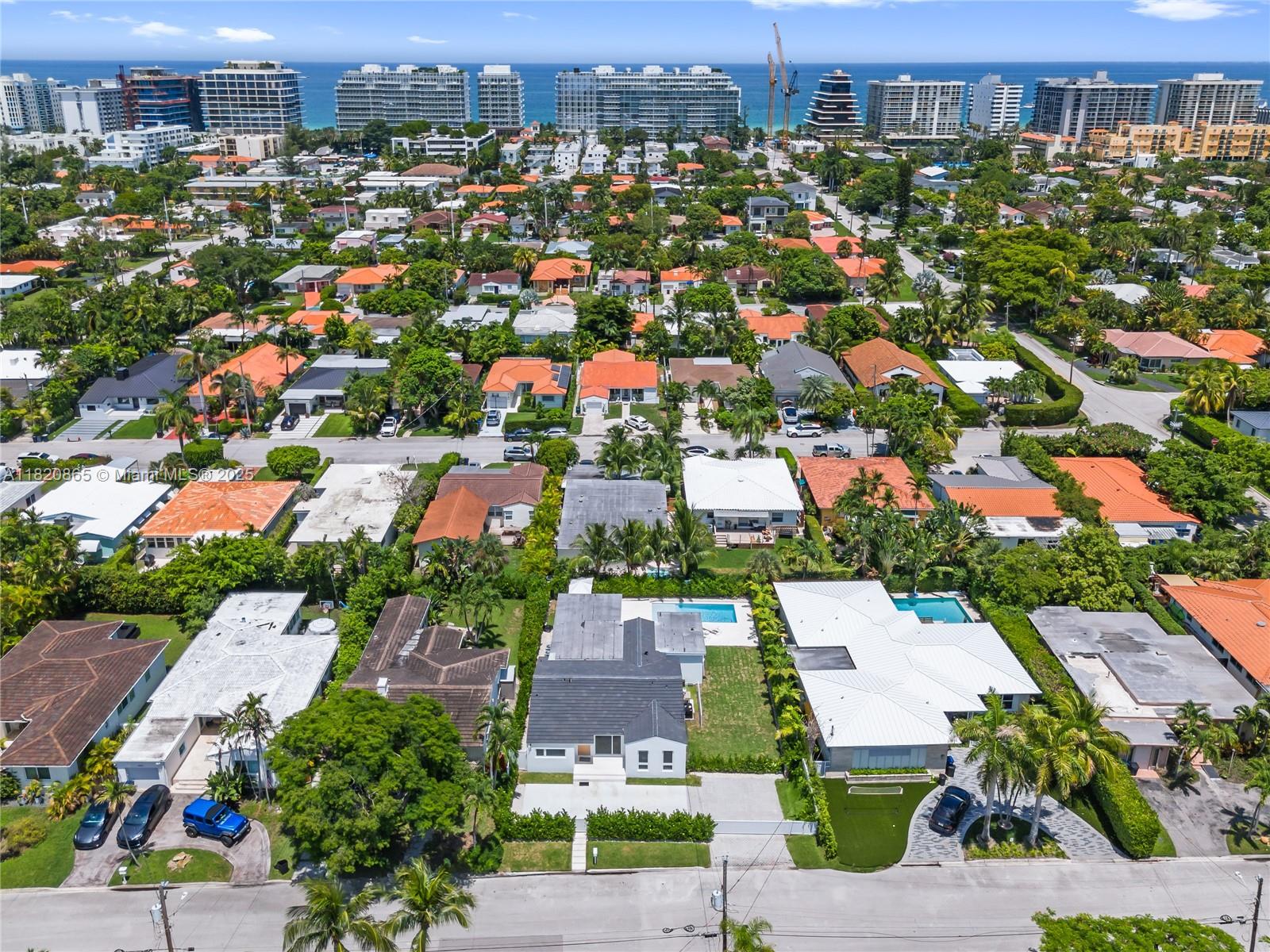 9033 Emerson Ave Surfside, FL 33154