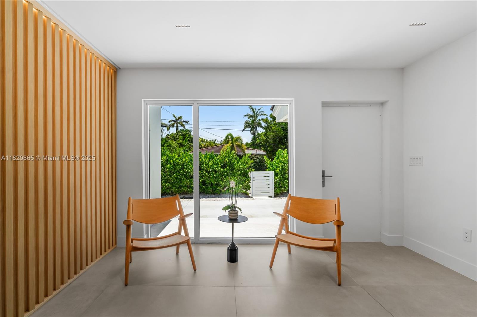 9033 Emerson Ave Surfside, FL 33154