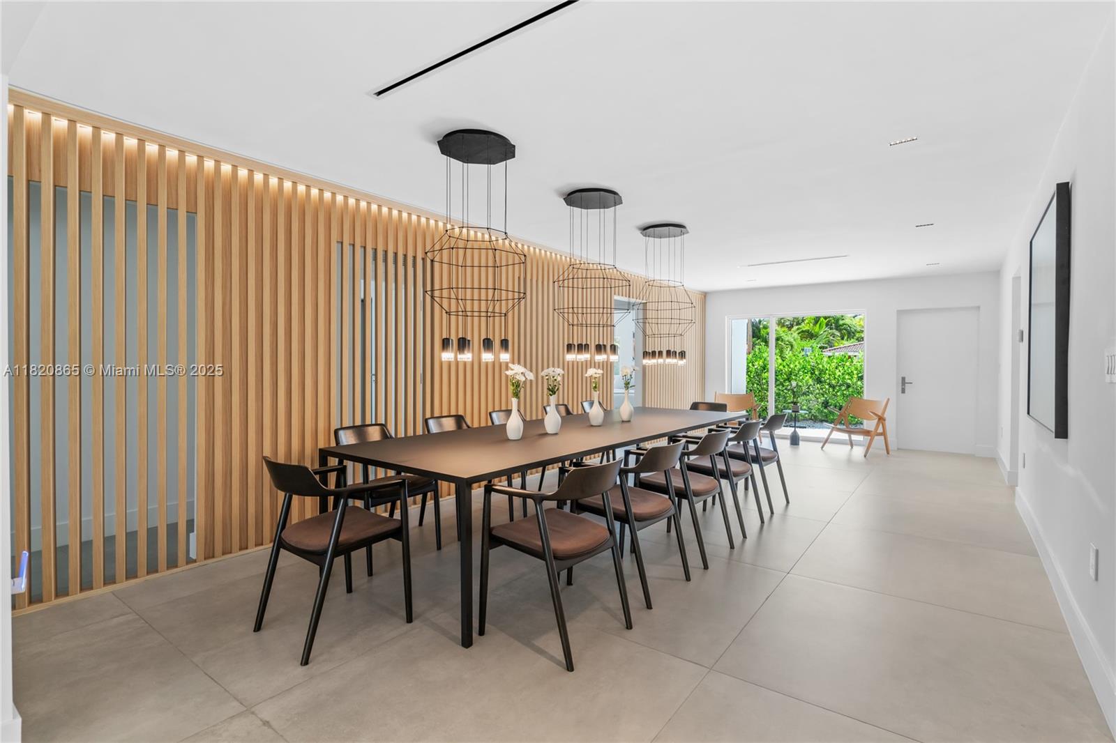 9033 Emerson Ave Surfside, FL 33154