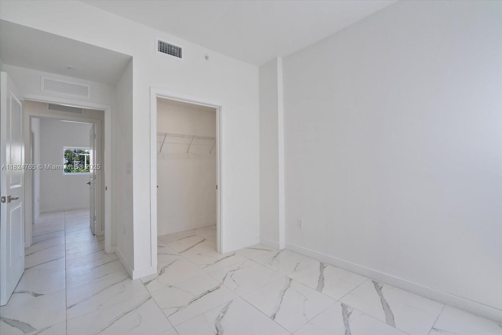 420 SW 7th Ave #205 Miami, FL 33130