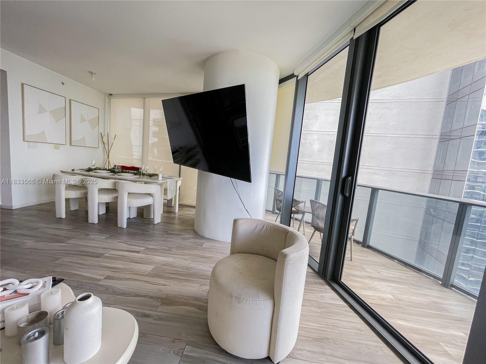 image Sls Lux Residence12