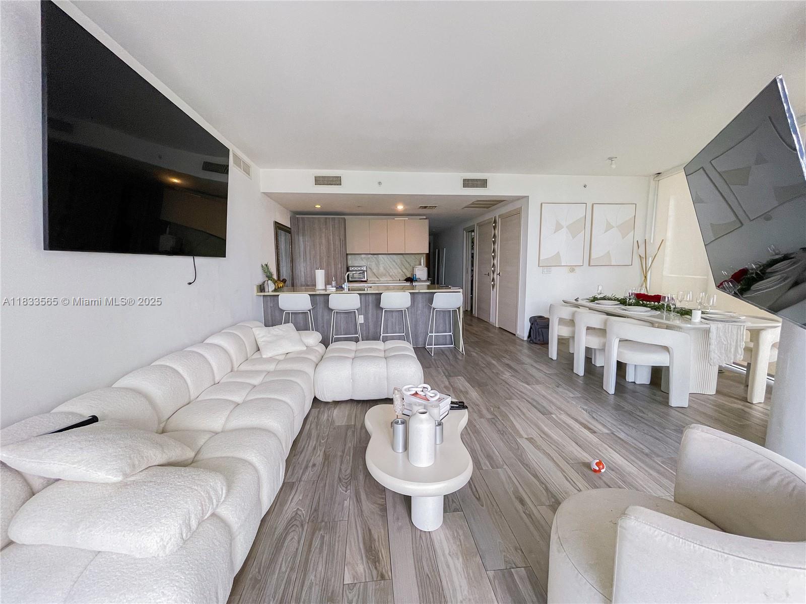 image Sls Lux Residence16