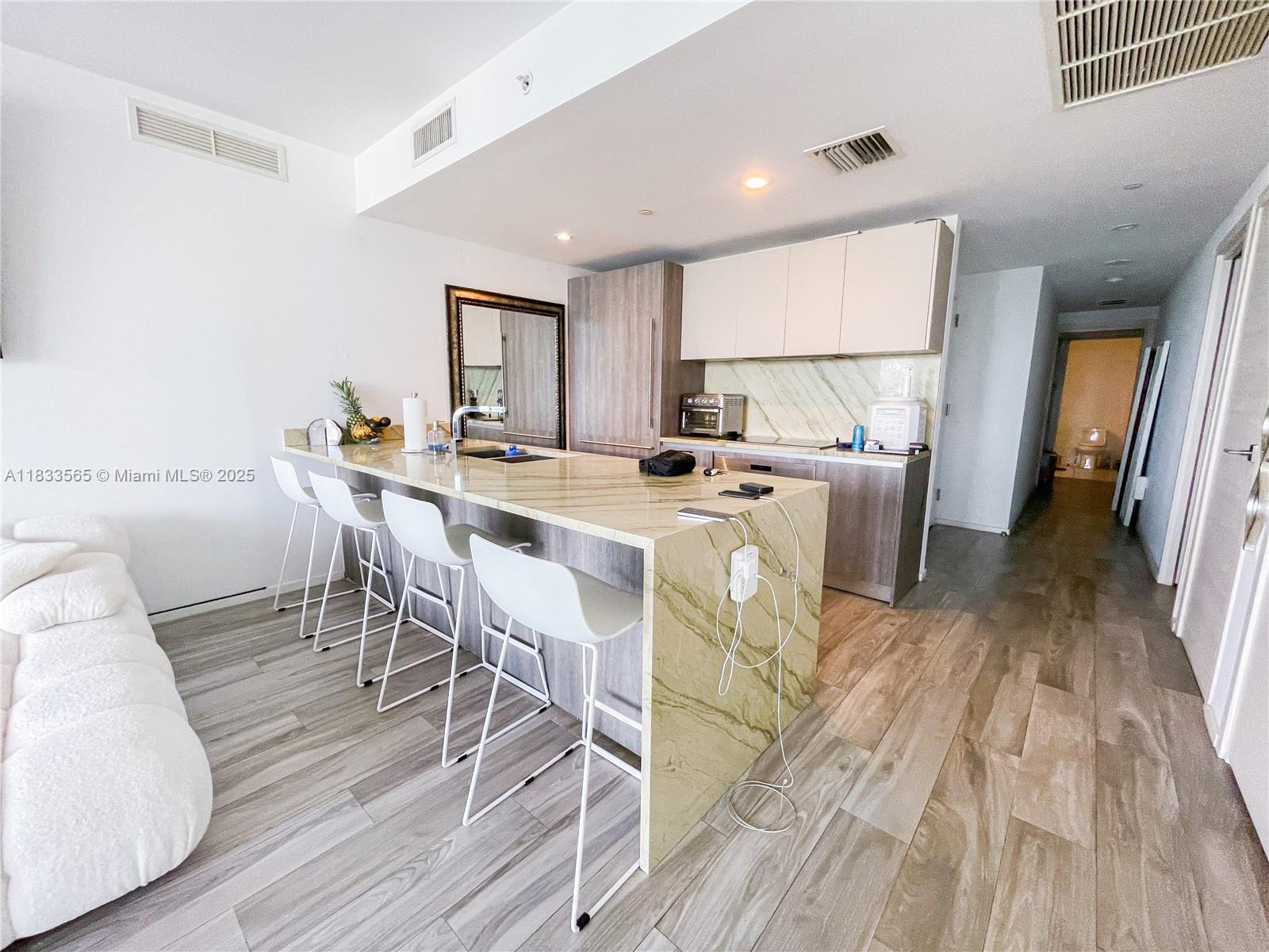 image Sls Lux Residence19