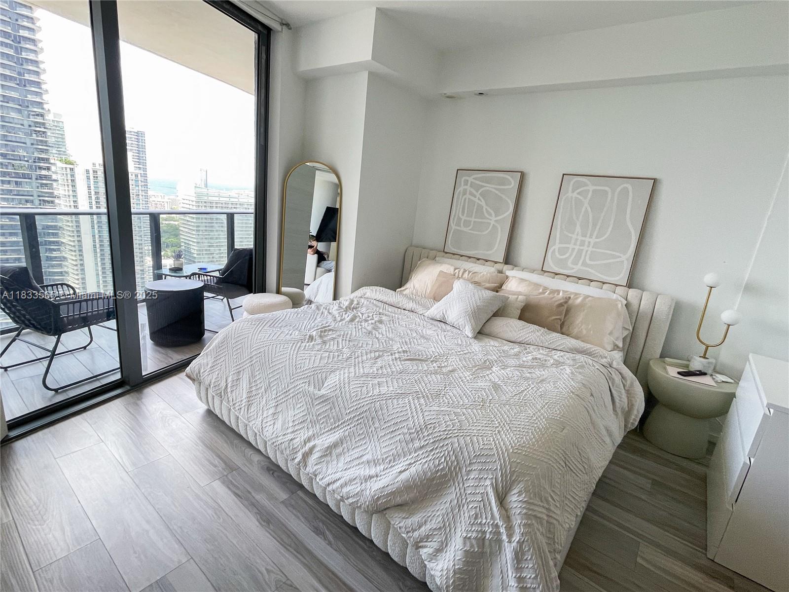 image Sls Lux Residence25