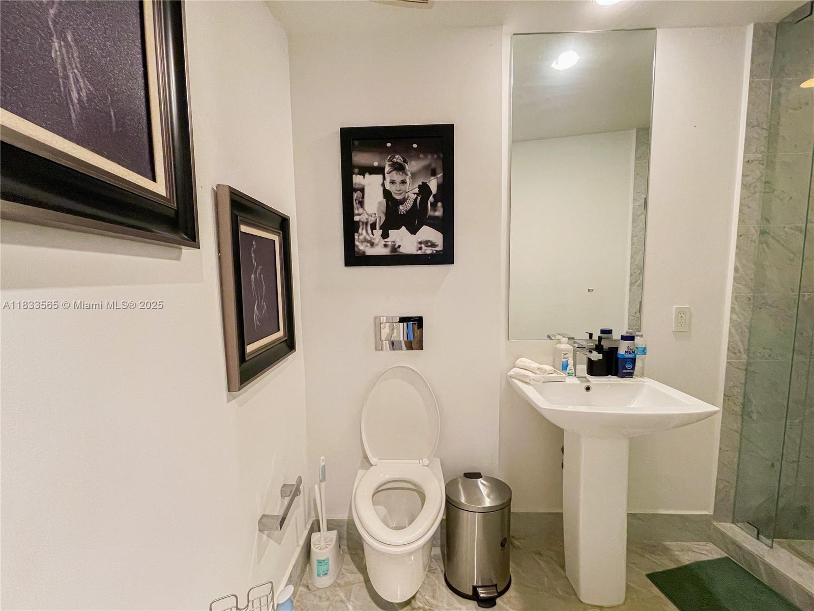 image Sls Lux Residence33