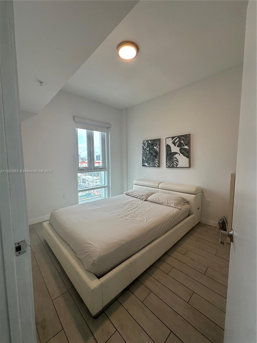 image 26 Edgewater16