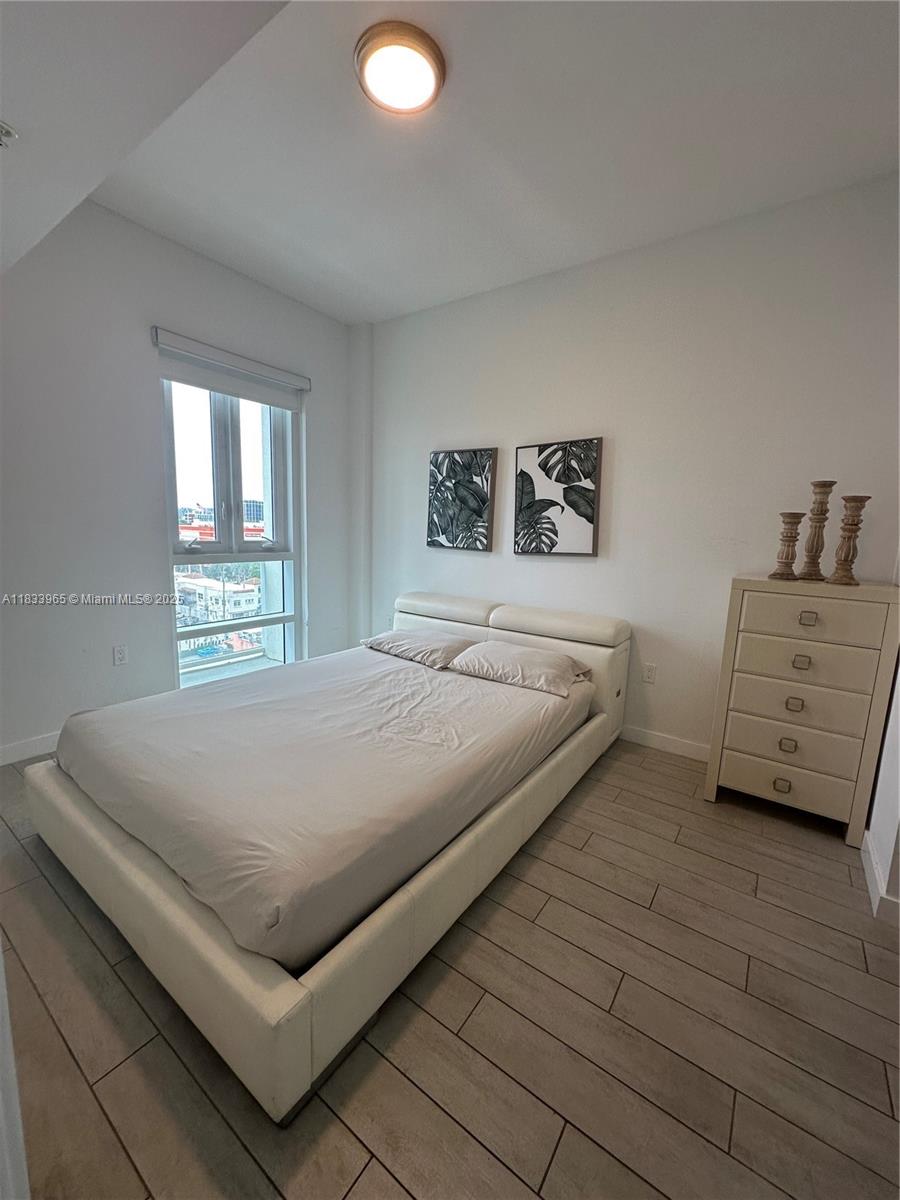 image 26 Edgewater17