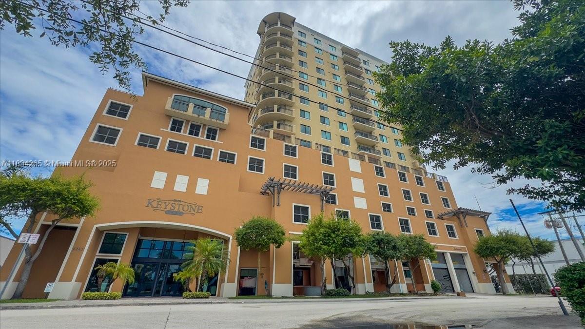4242 NW 2nd St #1601 Miami, FL 33126