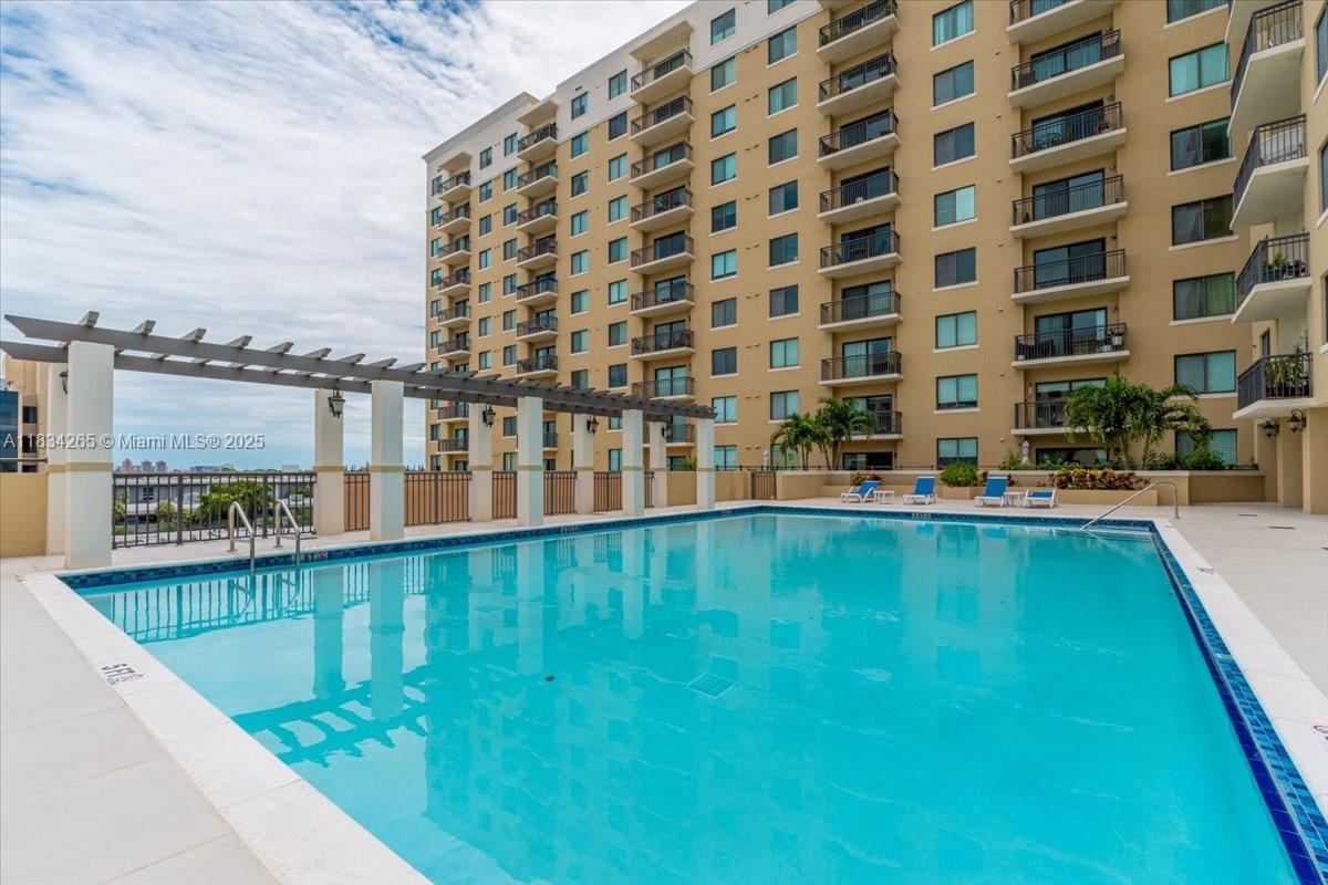 4242 NW 2nd St #1601 Miami, FL 33126