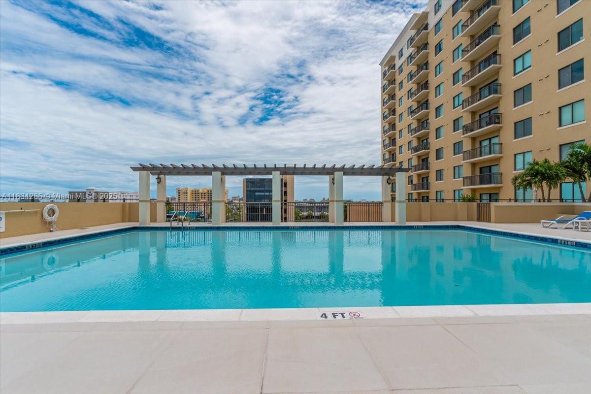 4242 NW 2nd St #1601 Miami, FL 33126