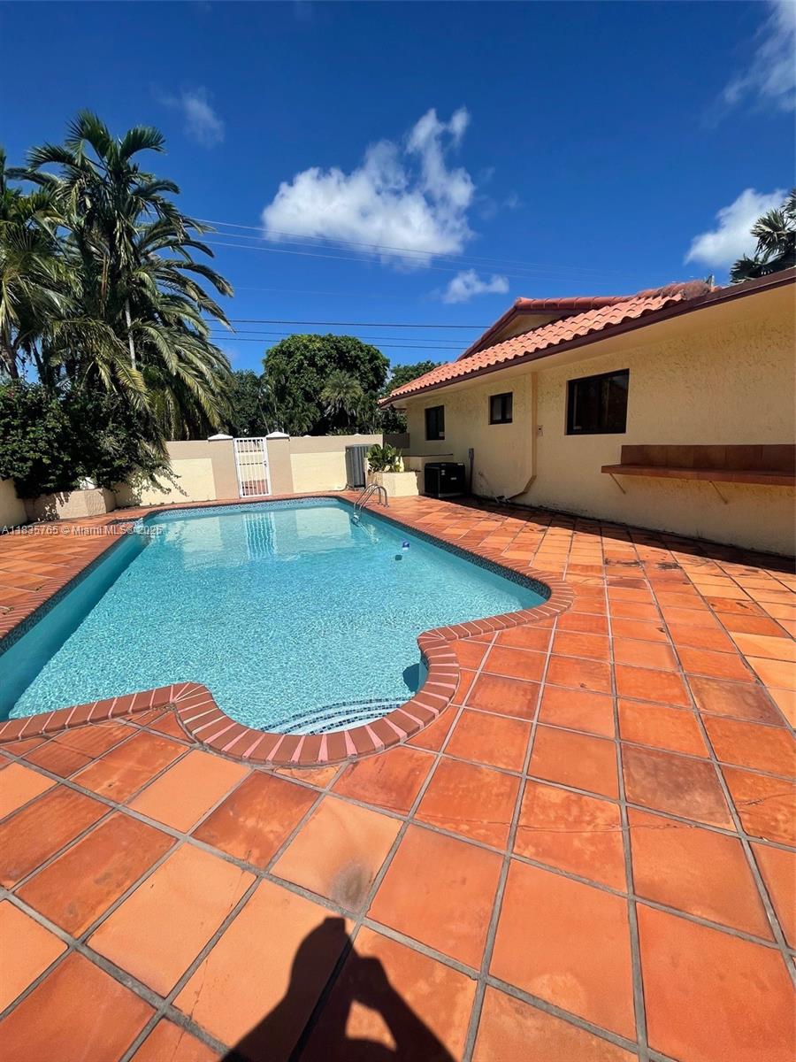 5550 SW 87th Ave