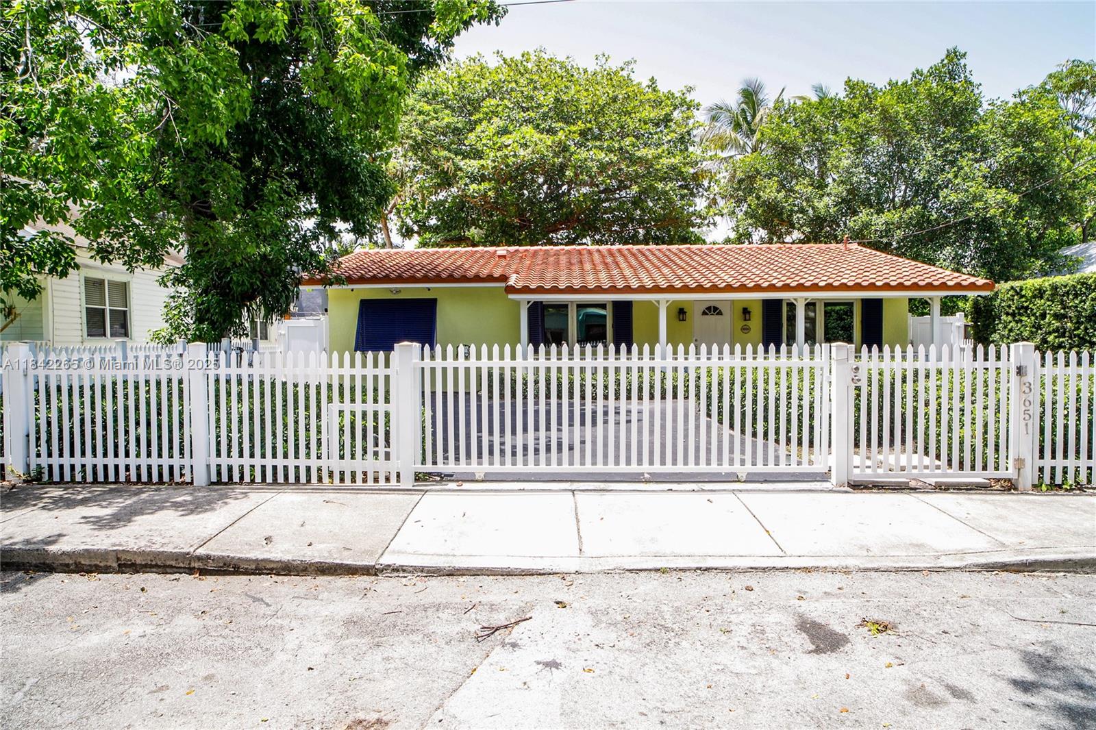 3651 William Ave