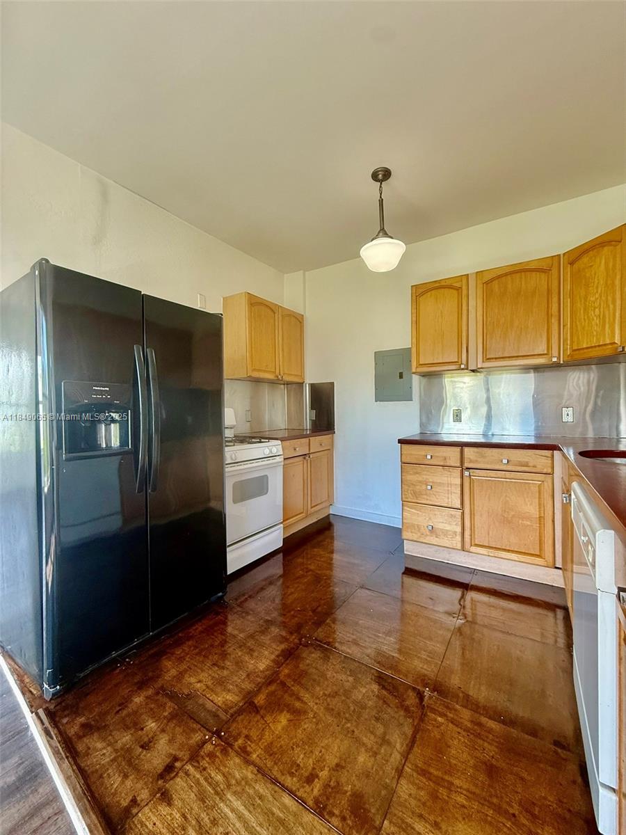 4035 N Meridian Ave #301 Miami Beach, FL 33140