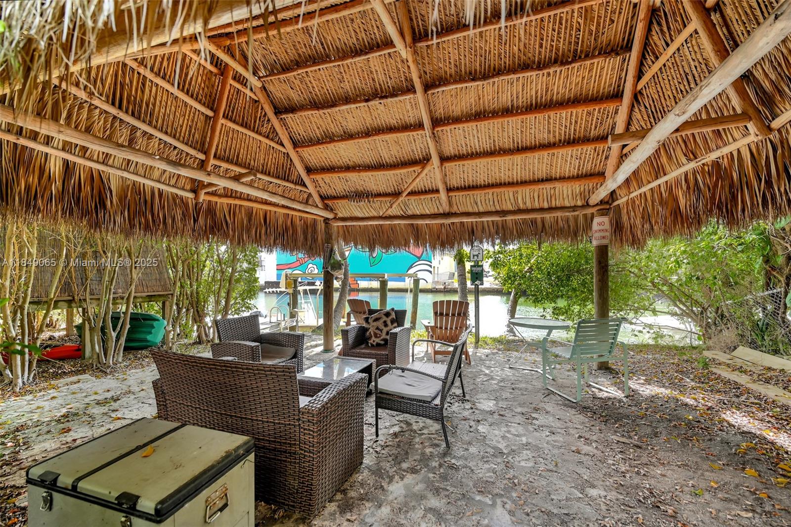 4035 N Meridian Ave #301 Miami Beach, FL 33140