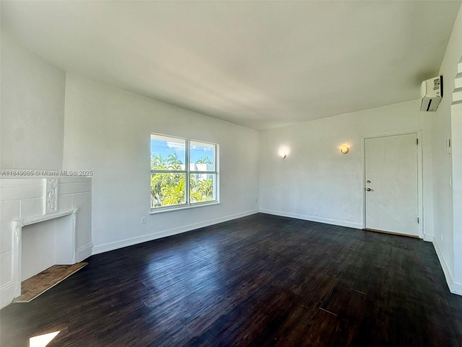 4035 N Meridian Ave #301 Miami Beach, FL 33140