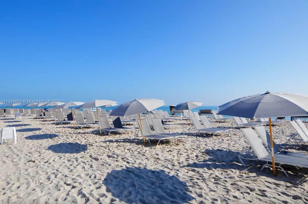 image Fontainebleau Iii Ocean C8