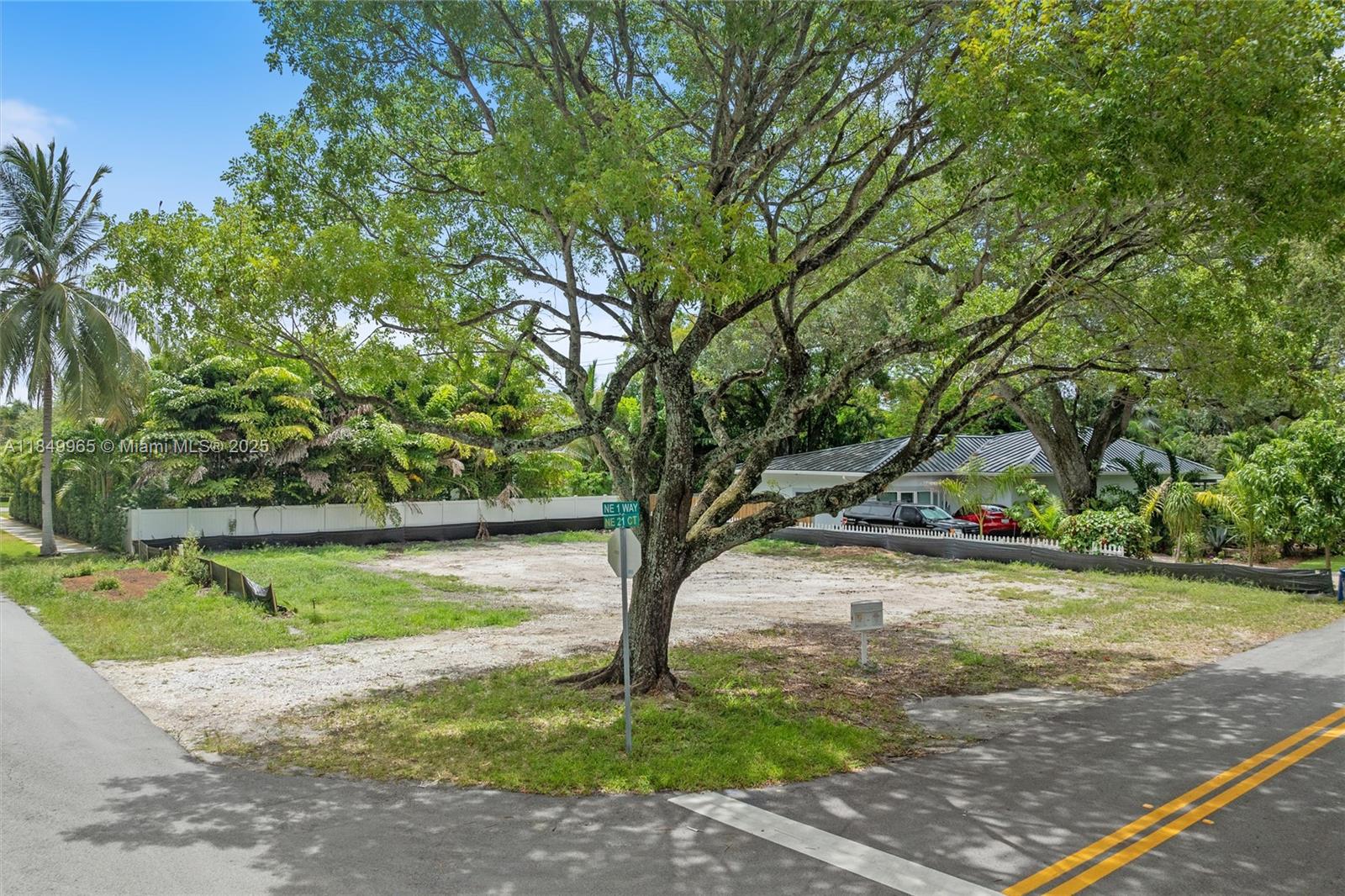 90 NE 21st Ct Wilton Manors, FL 33305