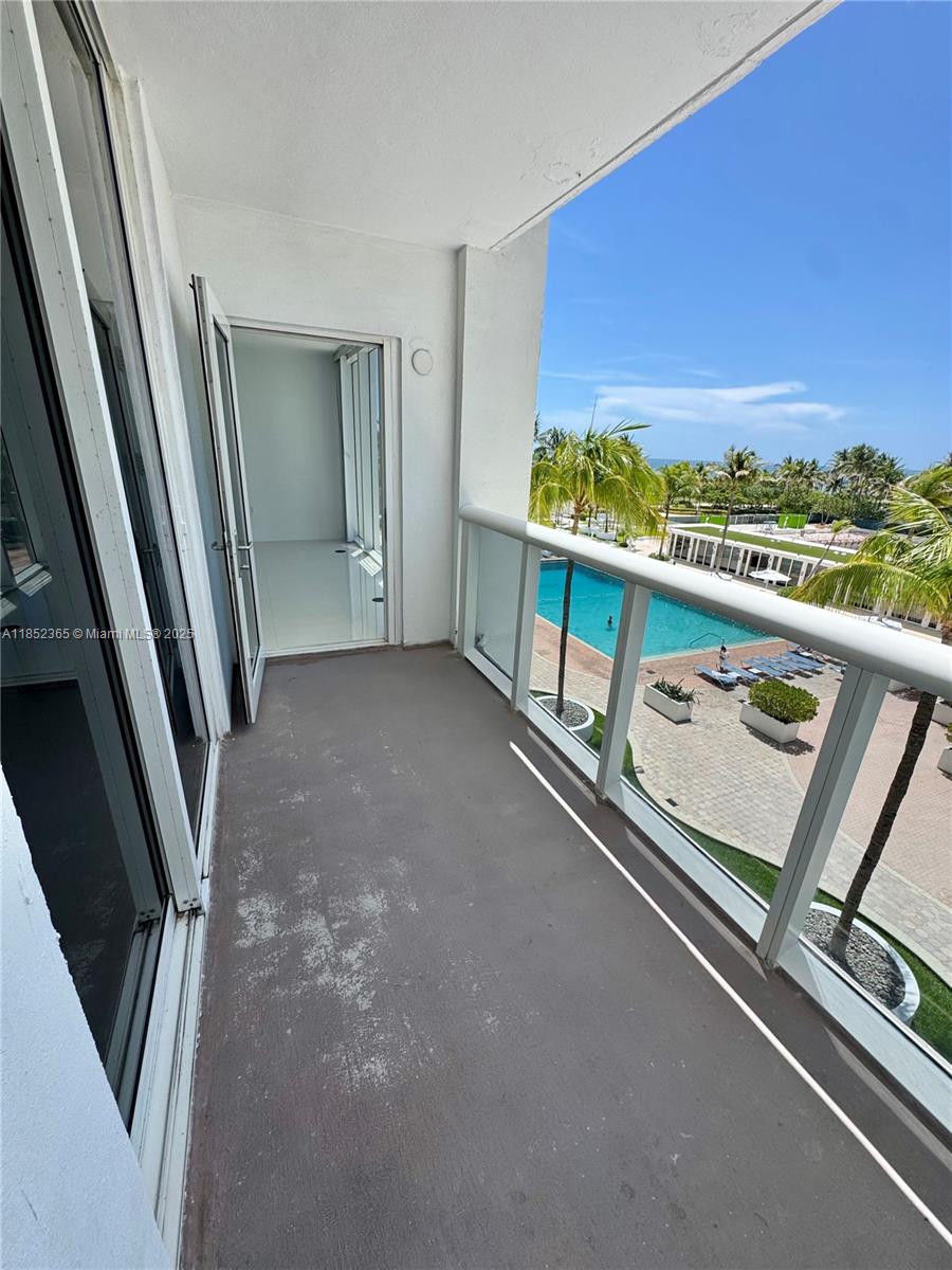 image Harbour House15