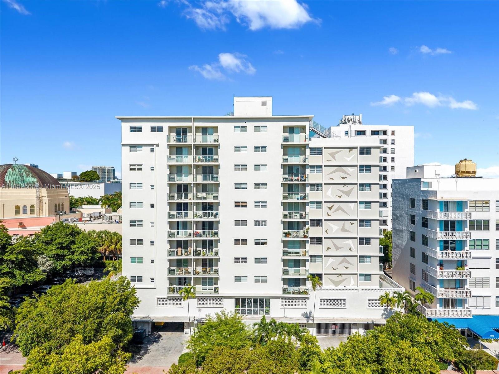 1750 James Ave #7L